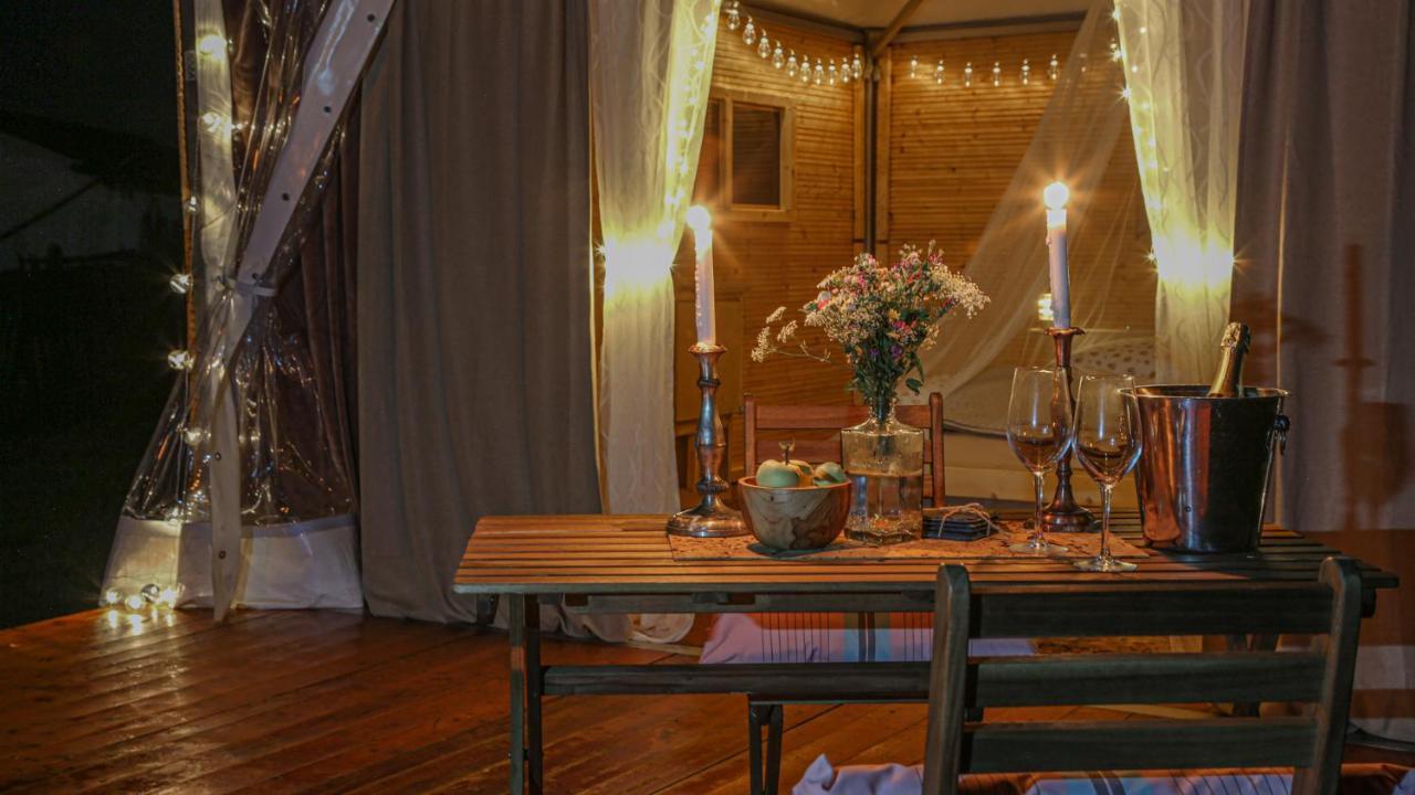 Pokojczech Pagoda Luxe tent Praag